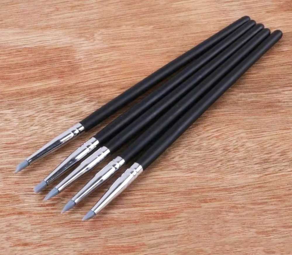 Set jemných silikonových štětců FINE 5v1