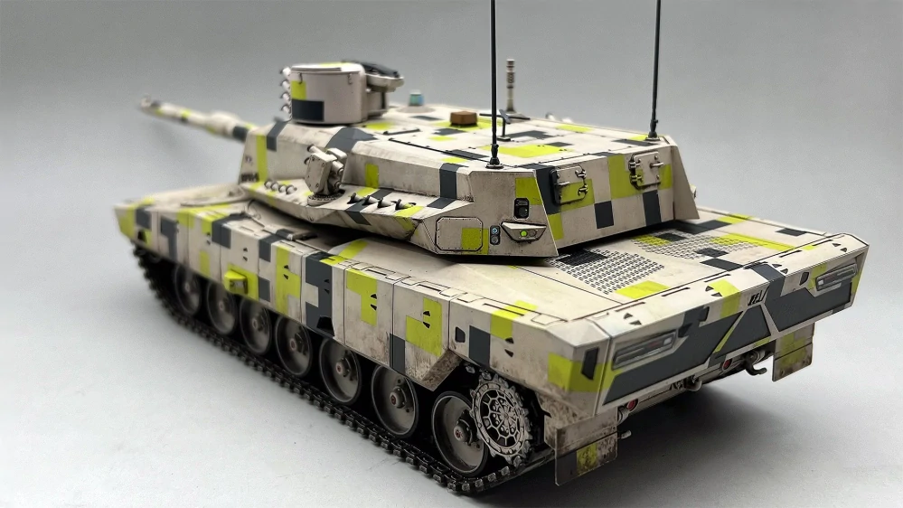 Amusing KF51-U Main Battle Tank 1/35