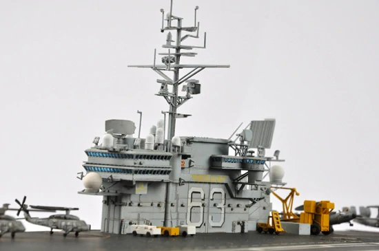 Trumpeter USS Kitty Hawk CV-63 1/350