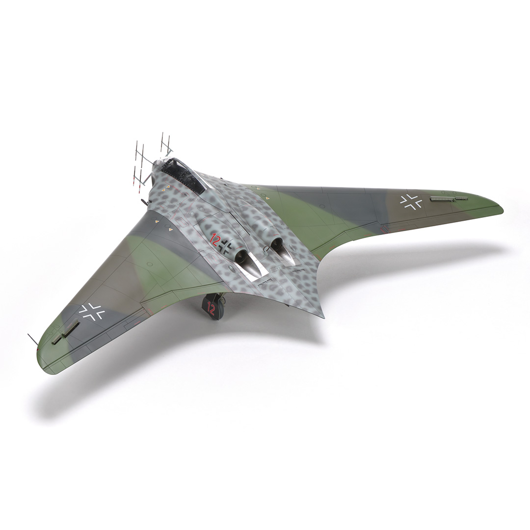 Zoukei-Mura HORTEN HO229B 1/32