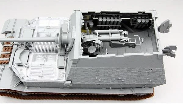 Amusing Schw. Jagdpanzer Elefant w/Zimmerit FULL INTERIOR 1/35 (Předobjednávka listopad/prosinec)