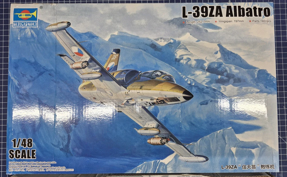 Trumpeter Aero L-39ZA Albatros (ČR) 1/48 - Poškozená krabice