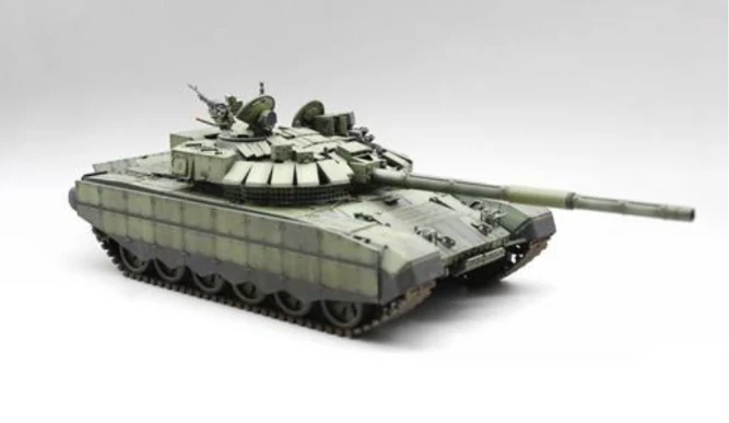 Amusing Hobby T-72B3 Arena - Russian Main Battle Tank 1/35 (Předobjednávka leden)