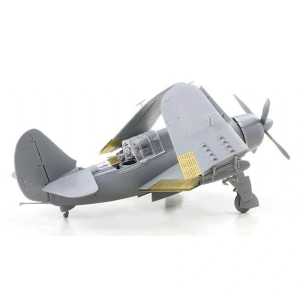 DRAMi Curtiss SB2C-4 Helldiver 1/72 (Předobjednávka listopad/prosinec)