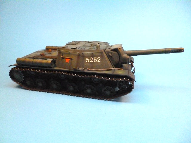 Trumpeter Soviet SU-152 Self-propelled Heavy Howitzer 1/35
