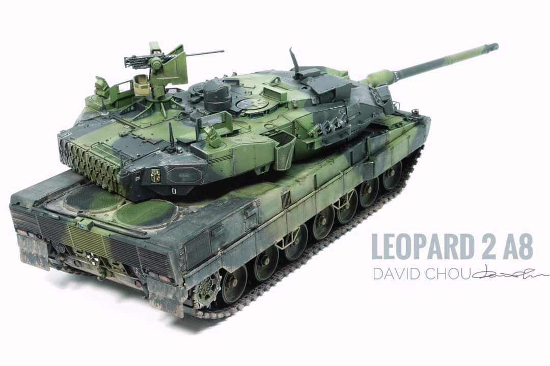 Amusing Hobby Leopard 2 A8 1/35