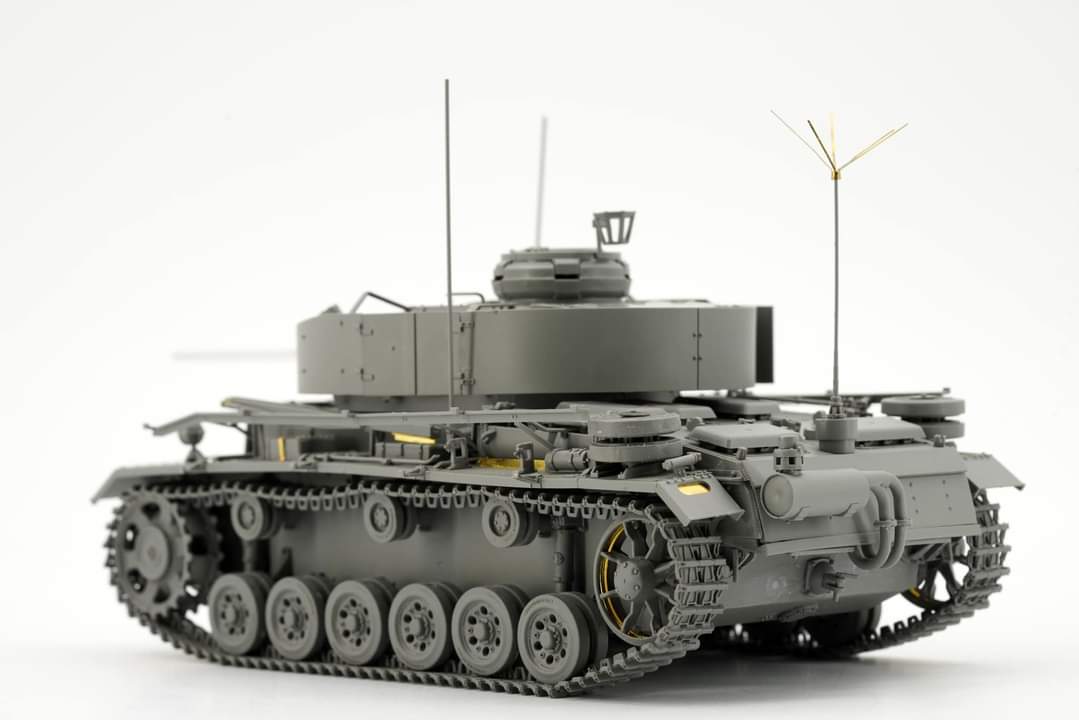 Border Model Pz.Bef.Wg.III Ausf.K with Schurzen 1/35
