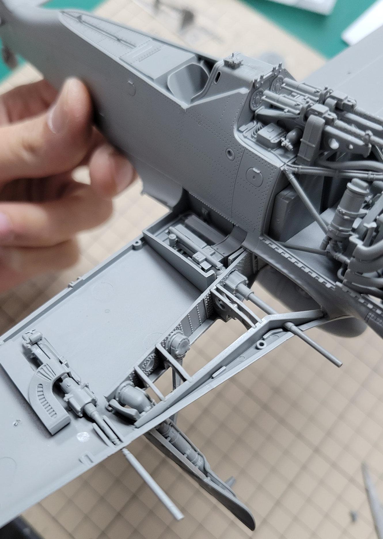Border Model Focke-Wulf Fw 190A-6 w/Wgr. 21 & Full engine and weapons interior 1/35