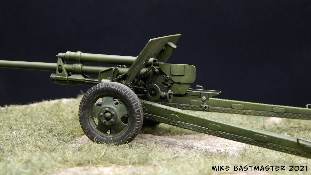 MiniArt ZIS-2/ZIS-3 With LIMBER & CREW. 2 IN 1 1/35