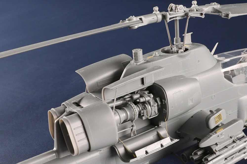 Trumpeter AH-1W Super Cobra 1/35