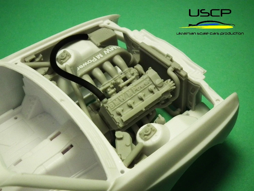 USCP BMW M3 E30 Racing Engine Bay Set - Motorový prostor 1/24