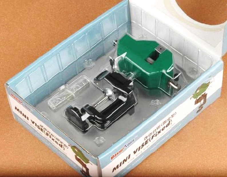 Master Tools Mini Vise (Fixed) / Modelářský mini svěrák polohovatelný (s upínákem)