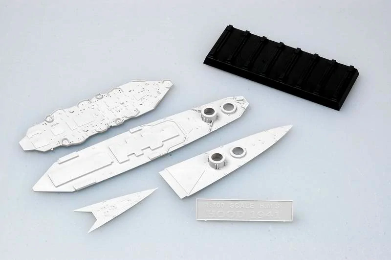Trumpeter HMS Hood 1941 1/700