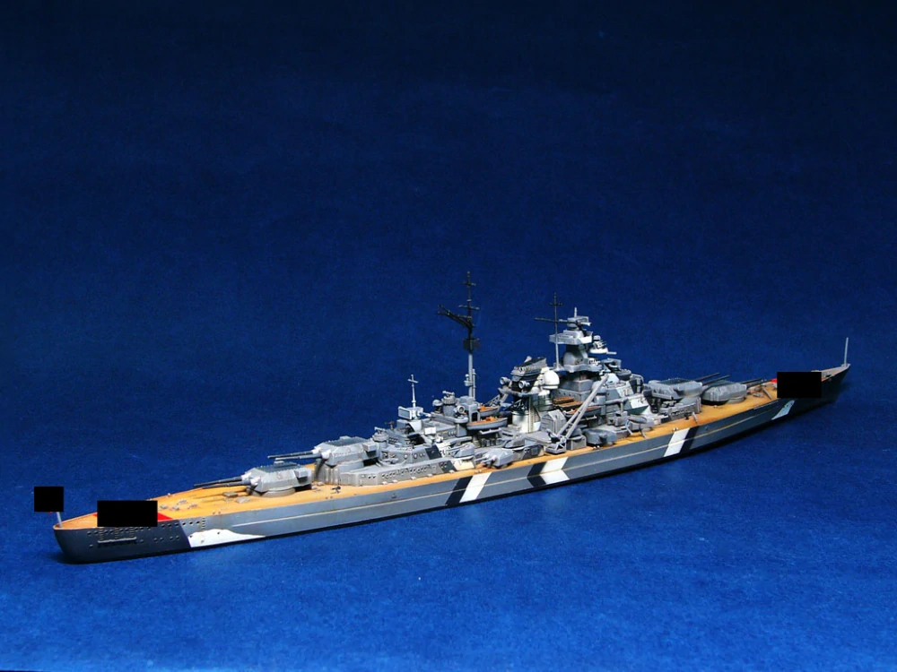 Trumpeter Germany Bismarck Battleship 1941 1/700
