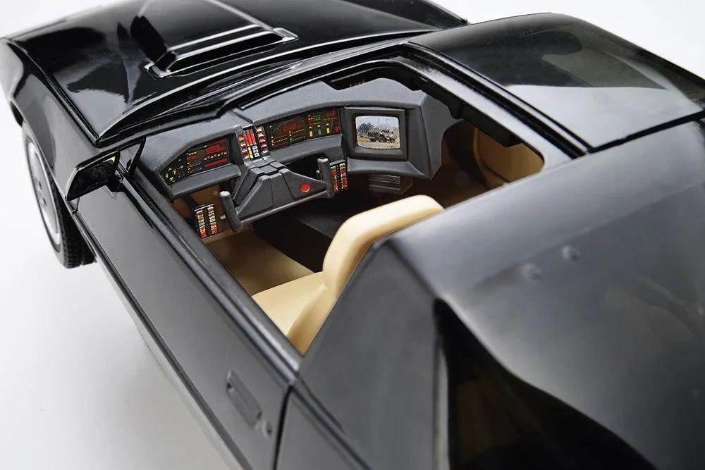 Aoshima Knight Rider 2000 K.I.T.T. Season One Scanner & Sound Unit (LED modul!) 1/24