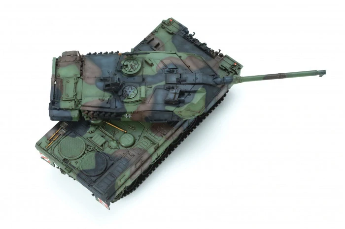 MENG German Main Battle Tank Leopard 2 A7 1/72