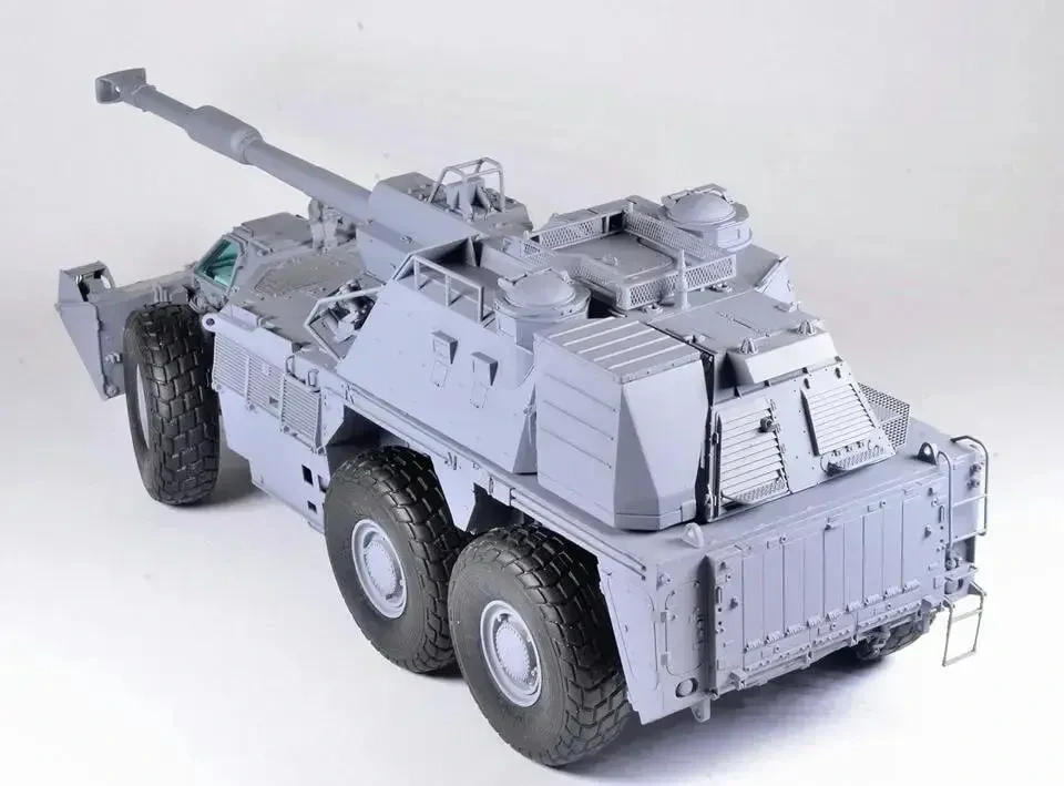 Takom G6 Rhino SANDF Self-Propelled Howitzer 1/35