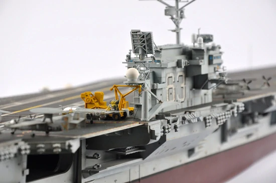Trumpeter USS Kitty Hawk CV-63 1/350