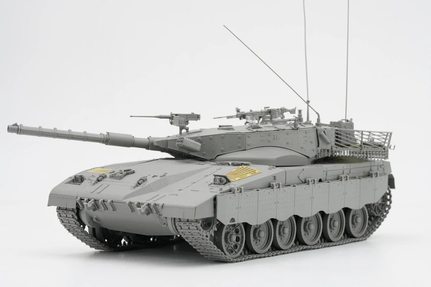 Border Model Merkava Mk.2 w/ Full Interior & Workable Tracks 1/35