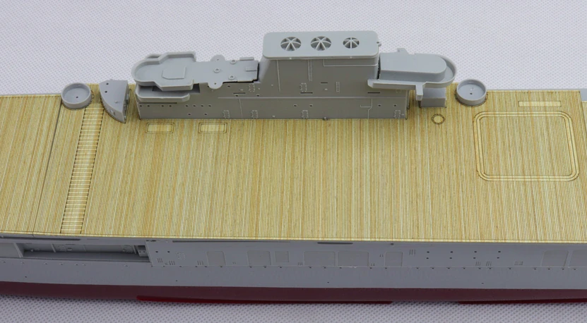 Artwox USS Hornet CV-8 - US Aircraft Carrier (Trumpeter) - paluba 1/350