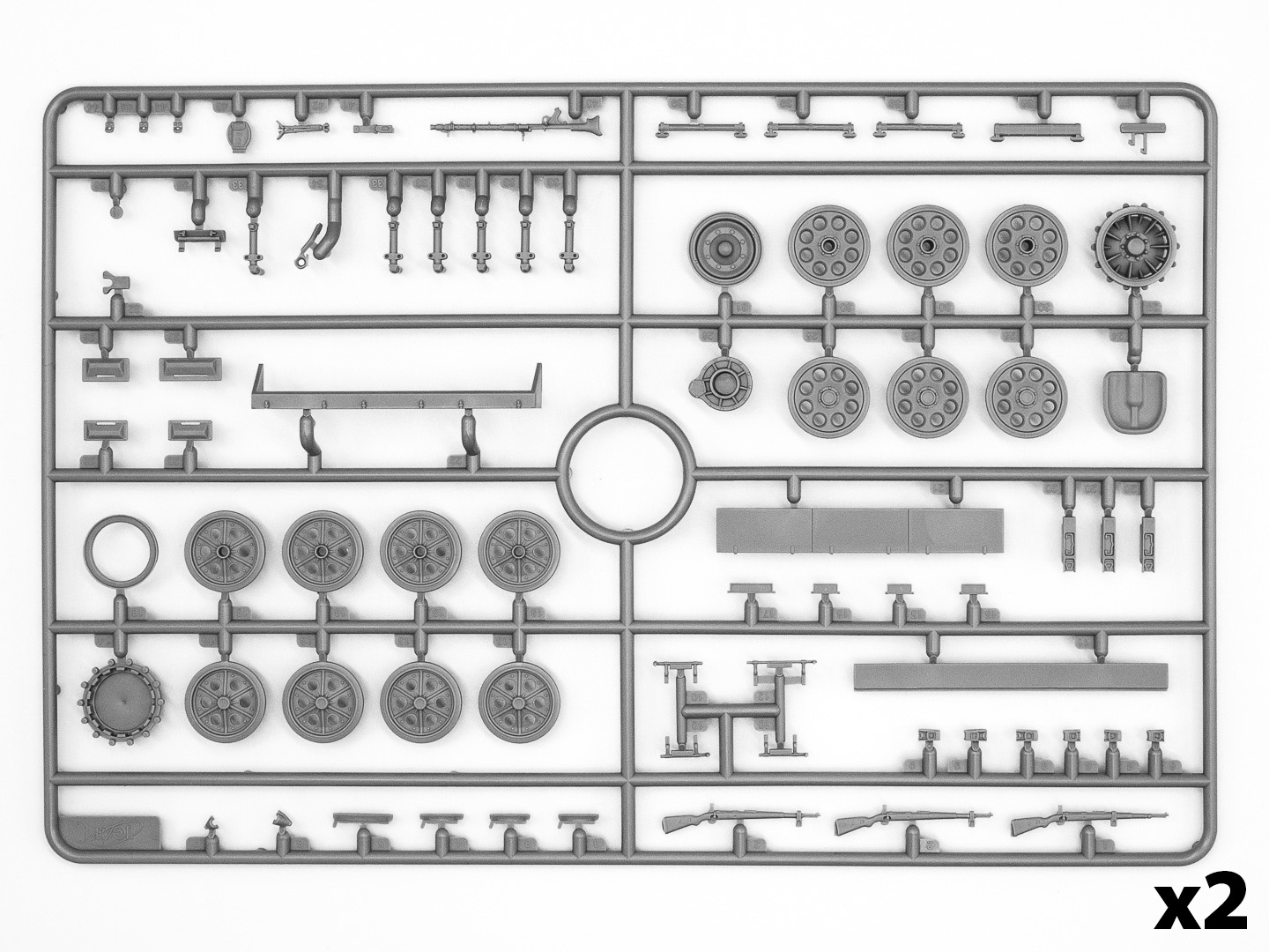 ICM Stuka zu Fuß with Crew 1/35 (Předobjednávka listopad/prosinec)