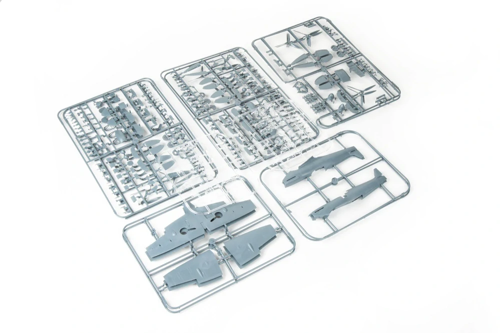 Eduard Spitfire Mk.Vb THEY FOUGHT TO REBUILD Dual combo 2v1 Limited - Piloti ČR 1/48