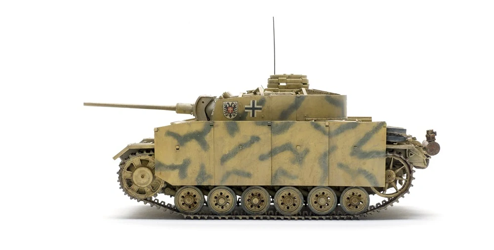 Takom Pz.Kpfw.III Ausf.M mit Schürzen 1/35