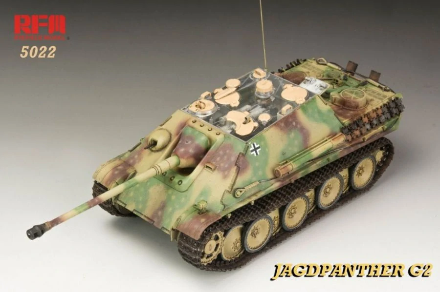 RFM Jagdpanther G2 with full interior & workable track links 1/35