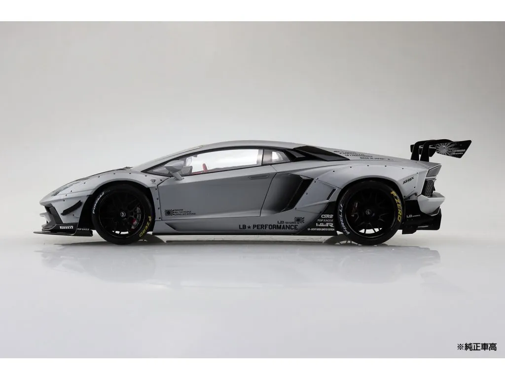 Aoshima LB Works Lamborghini Aventador Limited Edition 1/24