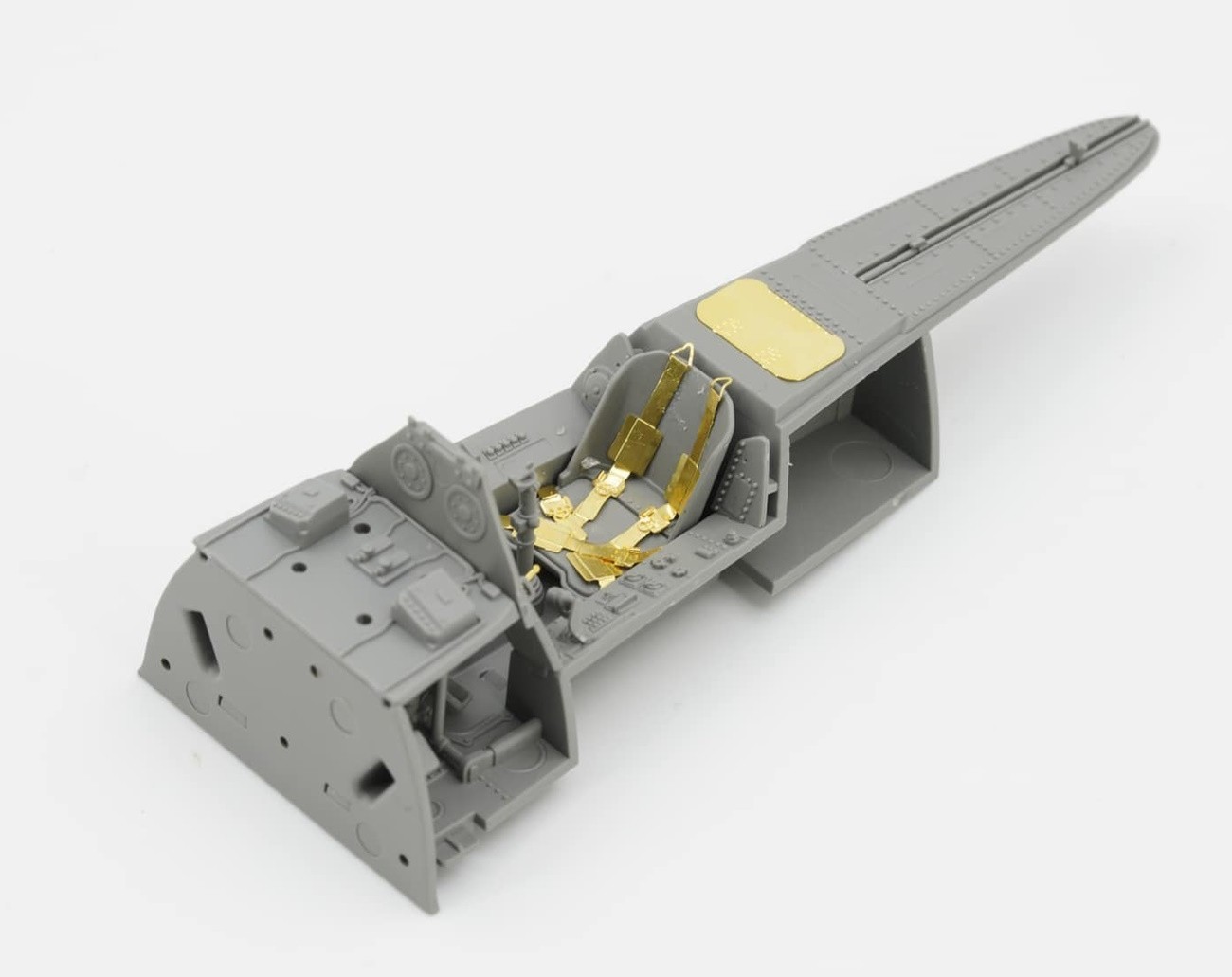Border Model Focke-Wulf Fw190A-8 R2/R6/R7/R8 (4 in 1) 1/35