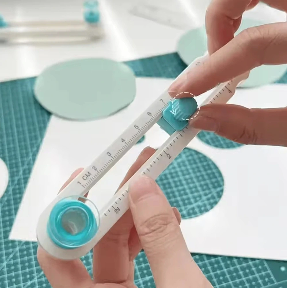 KW-Trio 360° Mini Circle Cutter - Kruhová řezačka masek (2-20cm))