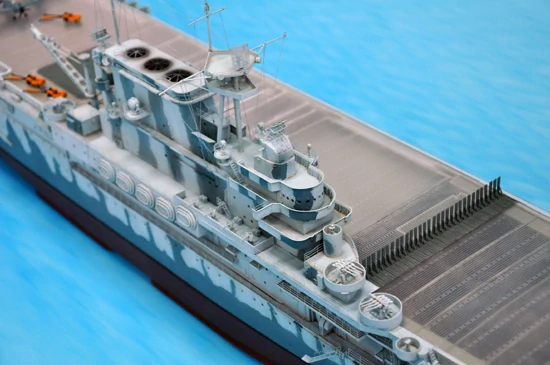 I Love Kit USS Hornet CV-8 1/200