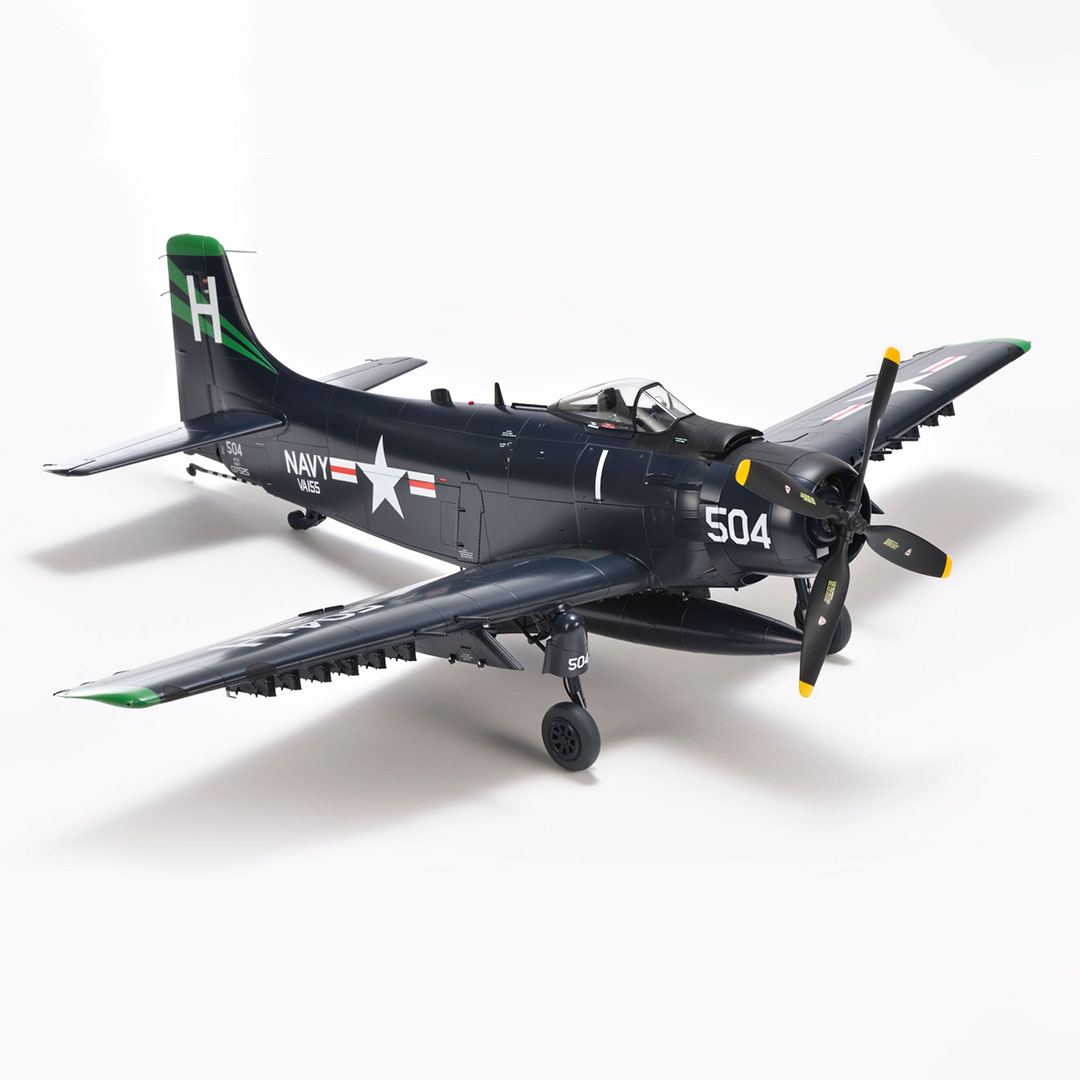 Zoukei-Mura Douglas AD-6 (A-1H) Skyraider 1/32