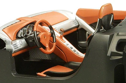 Tamiya Porsche Carrera GT 1/24