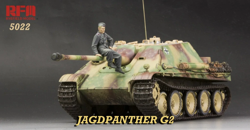 RFM Jagdpanther G2 with full interior & workable track links 1/35