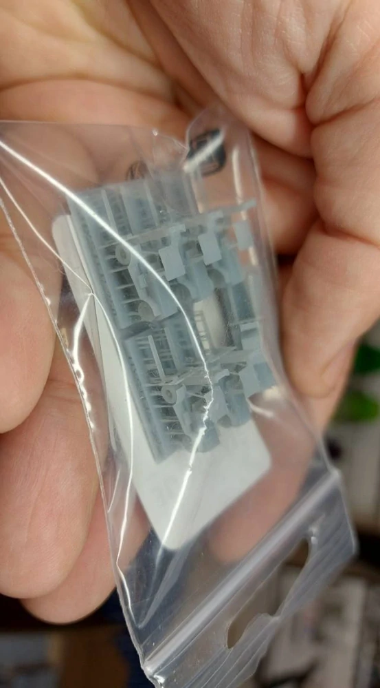 L'Arsenal 2.0 USS Nimitz (CVN-68) Hangar Detail Kit With Vehicles - 3D Print (For Trumpeter) 1/350