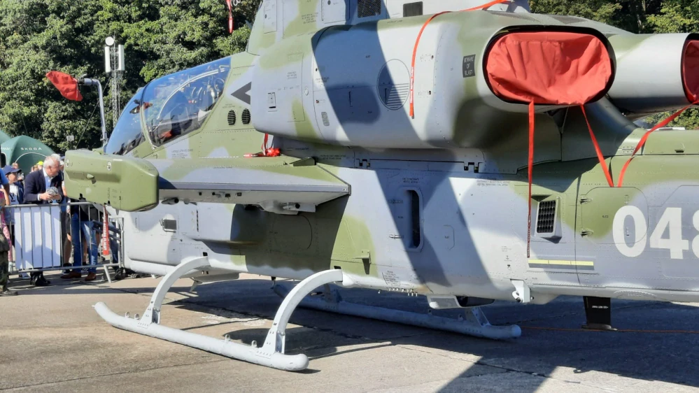 Hobby 2000 AH-1Z Viper, Czech Air Force (ČR) 1/35