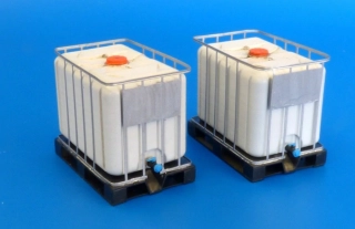 Plus Model Fluid tank 600l 1/35