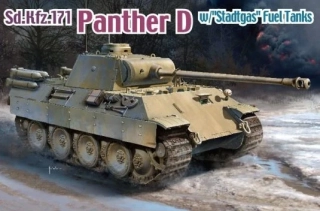 Dragon Sd.Kfz.171 Panther D w/"Stadtgas" Fuel Tanks 1/35