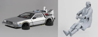 Aoshima DeLorean Time Machine – Back to the Future Part II With Figure 1/24 (Předobjednávka únor)